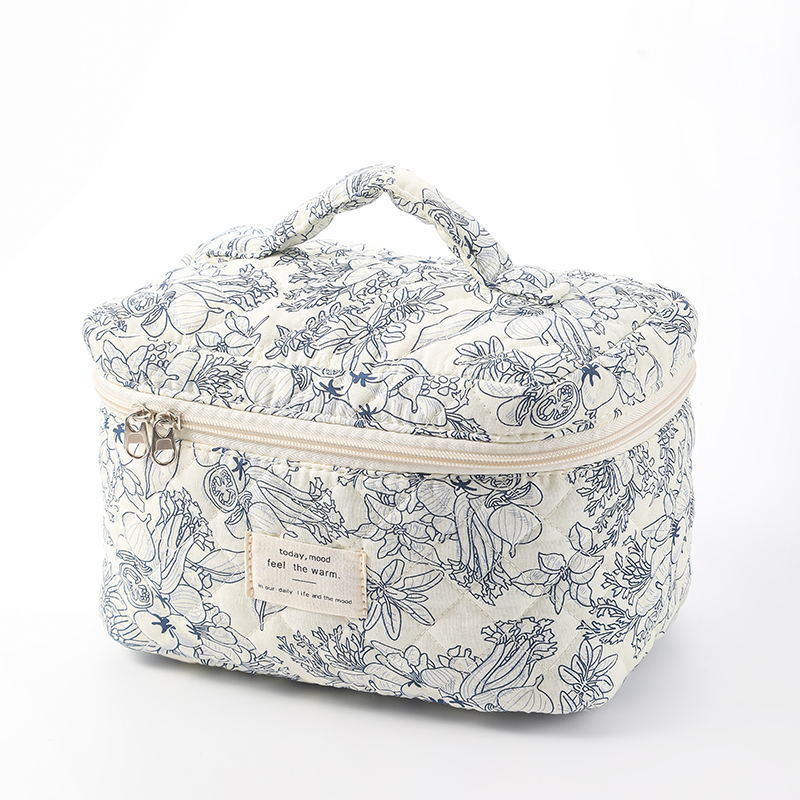 Floral Quilted Makeup Bag – Cotton Cosmetic & Journaling Organizer, 40+ Patterns