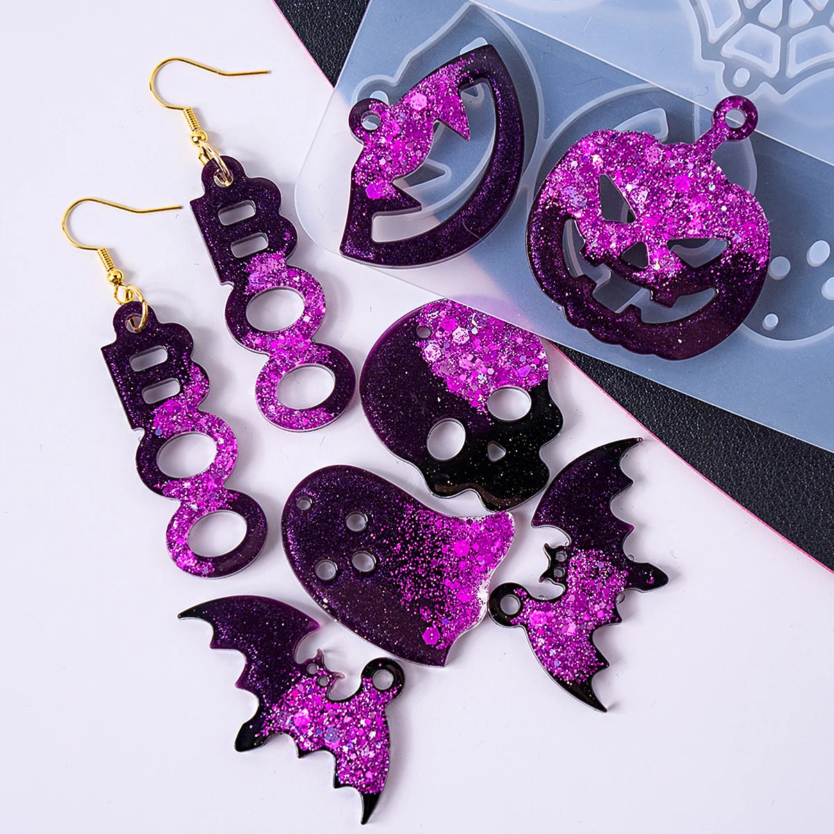 3D Halloween Resin Mold Set — Skull, Pumpkin, Bat & Ghost for Earrings, Pendants & Keychains